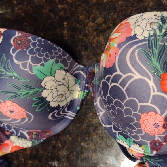 NEW! ๐๐๐๐งกโค๏ธ๐Victoria's Secret Lingerie - Picture 10 of 15